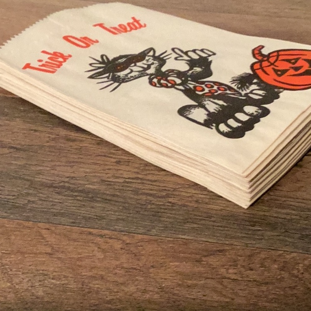 Vintage trick or treat bags group of 20 groovy looking cat and pumpkin - Picture 7 of 9